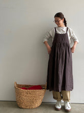 画像をギャラリービューアに読み込む, Anne number of 9 結局、年中着ていたエプロンワンピ  by ina