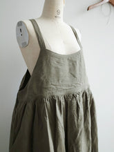 画像をギャラリービューアに読み込む, Anne number of 9 結局、年中着ていたエプロンワンピ  by ina
