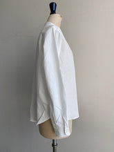 画像をギャラリービューアに読み込む, Anne number of 8 「1.5cm首が長く見えるシャツ」 by ASHUHARI AS-037/shfy