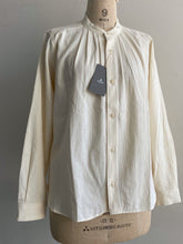 画像をギャラリービューアに読み込む, Anne number of 8 「1.5cm首が長く見えるシャツ」 by ASHUHARI AS-037/shfy