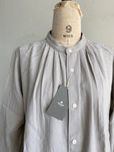 画像をギャラリービューアに読み込む, Anne number of 8 「1.5cm首が長く見えるシャツ」 by ASHUHARI AS-037/shfy