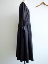 画像をギャラリービューアに読み込む, Anne number of OMEKASHI 19 「きちんと見えのワンピース」 ブラック by ina