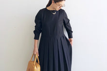 画像をギャラリービューアに読み込む, Anne number of OMEKASHI 19 「きちんと見えのワンピース」 ブラック by ina