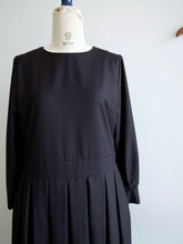 画像をギャラリービューアに読み込む, Anne number of OMEKASHI 19 「きちんと見えのワンピース」 ブラック by ina