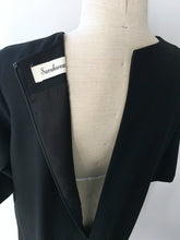 画像をギャラリービューアに読み込む, Anne number of OMEKASHI ウールトロピカルVネックフレアドレス SARAHWEAR C71014/shfy