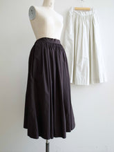 画像をギャラリービューアに読み込む, Anne number of 16 おさまりが良いギャザースカート by vickey'72
