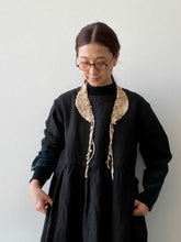 Load images into the gallery viewer,Anne number of OMEKASHI 21 Botanical Dyed Lace Collar by Vlas Blomme/shfy