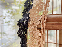 Load images into the gallery viewer,Anne number of OMEKASHI 21 Botanical Dyed Lace Collar by Vlas Blomme/shfy