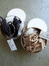 画像をギャラリービューアに読み込む, Anne number of OMEKASHI 23 Botanical Dyed Lace Earrings & Ear clips by Vlas Blomme/shfy