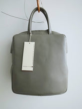 画像をギャラリービューアに読み込む, Anne number of OMEKASHI ボストンバッグ by ANVOCOEUR  AC19402