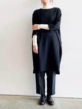 Load images into the gallery viewer,Anne number of OMEKASHI Cocoon dress TRAVAIL MANUEL TM3002-192