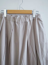 Load images into the gallery viewer,Anne number of OMEKASHI Spima Cotton Tencel Pants tumugu TB19434