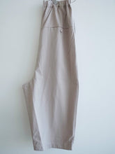 Load images into the gallery viewer,Anne number of OMEKASHI Spima Cotton Tencel Pants tumugu TB19434