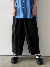 Load images into the gallery viewer,Anne number of OMEKASHI Spima Cotton Tencel Pants tumugu TB19434