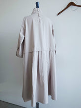 Load images into the gallery viewer,Anne number of OMEKASHI Spima Cotton Tencel 2way Neck Dress tumugu TB19433/shfy