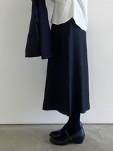 Load images into the gallery viewer,Anne number of OMEKASHI"Skirt that looks neat"by ina