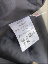 Load images into the gallery viewer,Anne number of OMEKASHI"Up and down properly visible"by ina