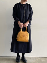 Load images into the gallery viewer,Anne number of OMEKASHI"Up and down properly visible"by ina