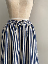 画像をギャラリービューアに読み込む, Anne number of 「しばらくぶりのストライプスカート」by BLUELAKE MARKET B-369002/shfy