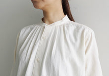 画像をギャラリービューアに読み込む, Anne number of 8 「1.5ｃｍ首が長く見えるシャツ」 by ASHUHARI AS-037/shfy
