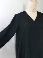Load images into the gallery viewer,Anne number of OMEKASHI Wool Tropical V-neck Flare Address SARAHWEAR C71014/shfy
