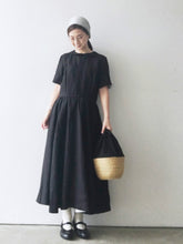 Load images into the gallery viewer,Anne number of 5 short-sleeved classic dress by Son de Flor/shfy
