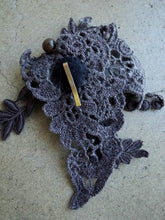 Load images into the gallery viewer,Anne number of OMEKASHI 22 Botanical Dyed Lace Hair Hook by Vlas Blomme/shfy
