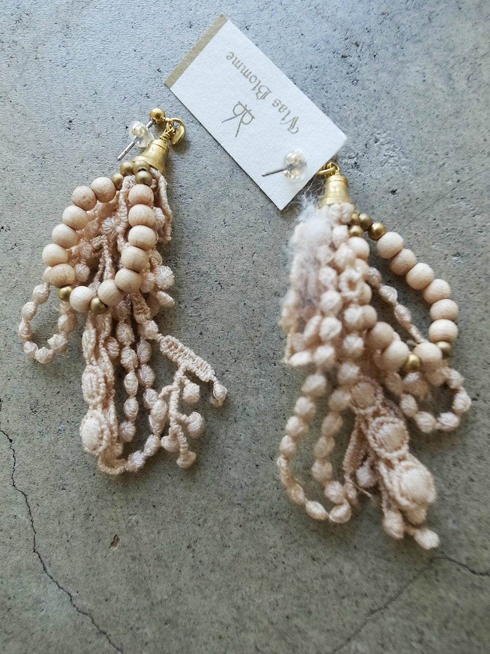 Anne number of OMEKASHI 23 Botanical Dyed Lace Earrings & Ear clips by Vlas Blomme/shfy