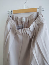 Load images into the gallery viewer,Anne number of OMEKASHI Spima Cotton Tencel Pants tumugu TB19434
