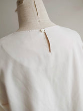 Load images into the gallery viewer,Anne number of OMEKASHI&quot;Blouse that looks neat&quot;by ina 195177
