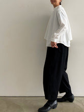 Load images into the gallery viewer,Anne number of OMEKASHI clear twill pants by tumugu TB20434/shfy
